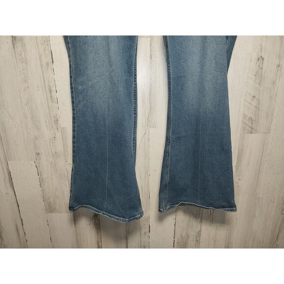 Old Navy Higher High-Rise Flare Jeans Size 20 - Picture 2 of 7